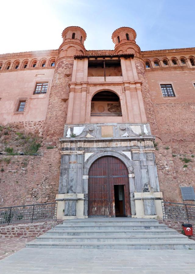 Hospederia Palacio Papa Luna Illueca Buitenkant foto