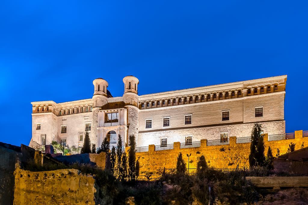Hospederia Palacio Papa Luna Illueca Buitenkant foto