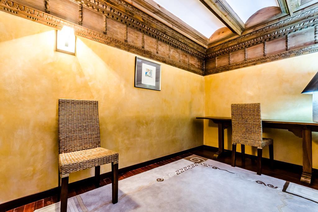 Hospederia Palacio Papa Luna Illueca Buitenkant foto